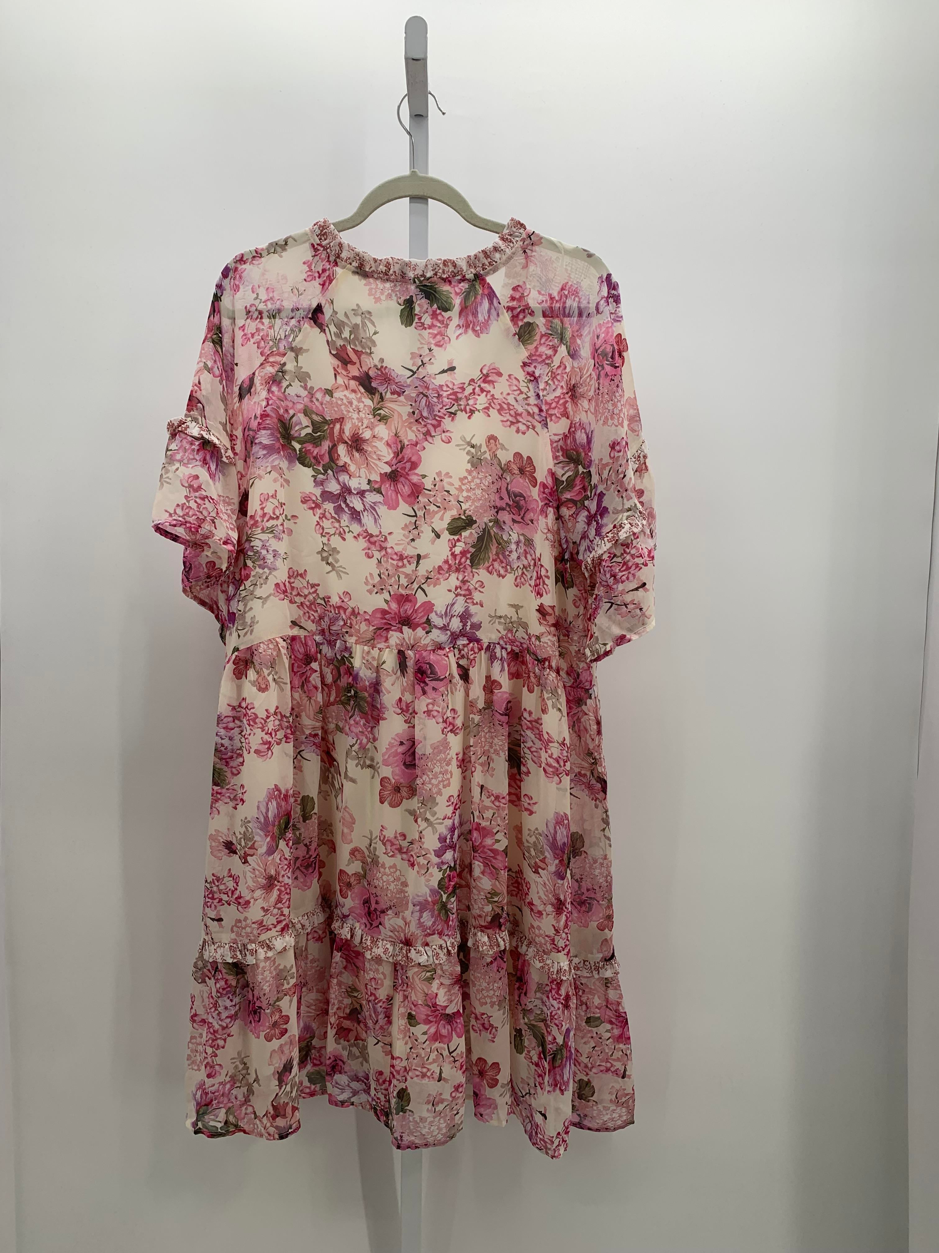 Size Large Misses Short Sleeve Dress