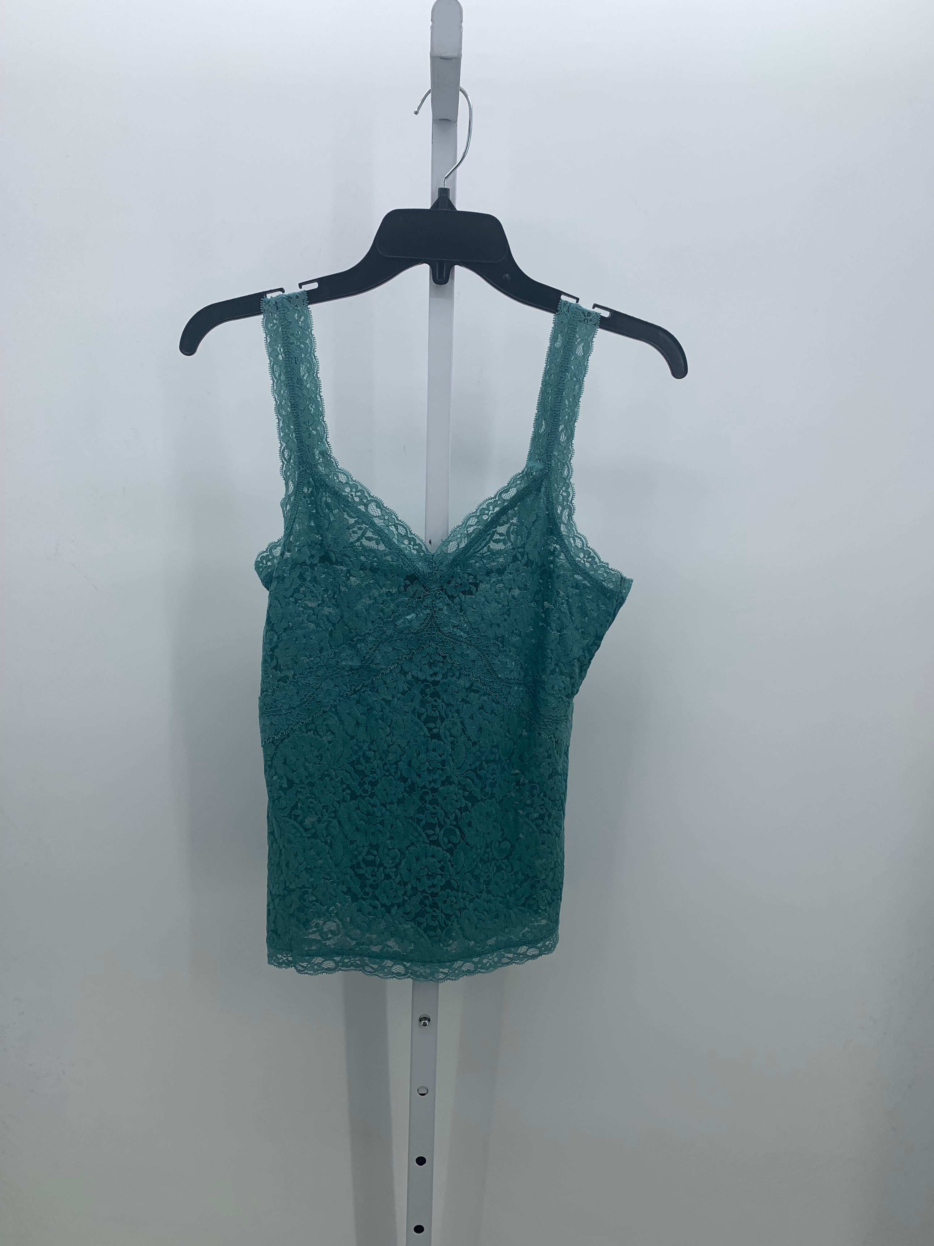 The Limited Size Medium Misses Cami