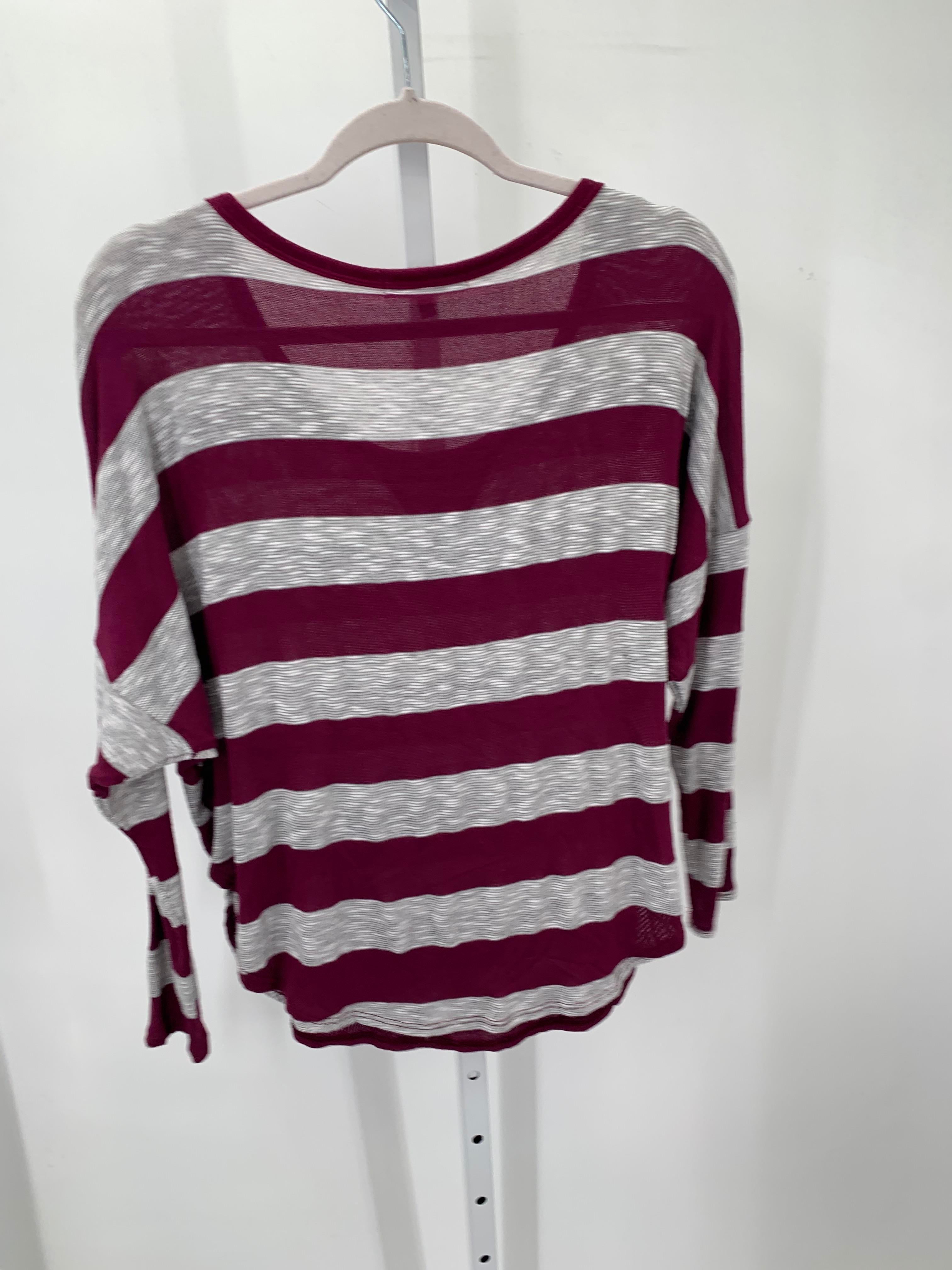 Green Envelope Size Medium Misses Long Sleeve Shirt