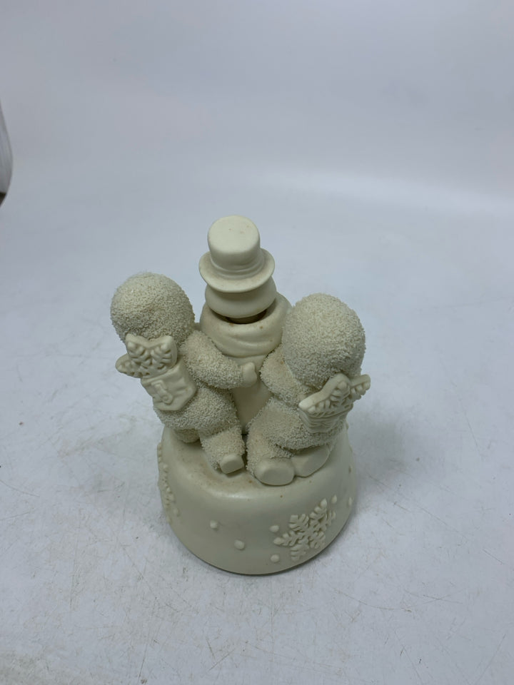 BABIES HIDING BEHIND SNOWMAN MUSIC BOX SNOWBABIES.