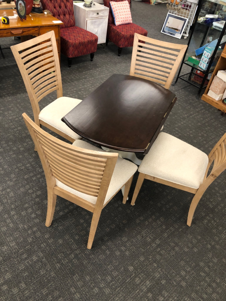 BROWN EXTENDABLE TABLE W/4 CREAM CHAIRS.