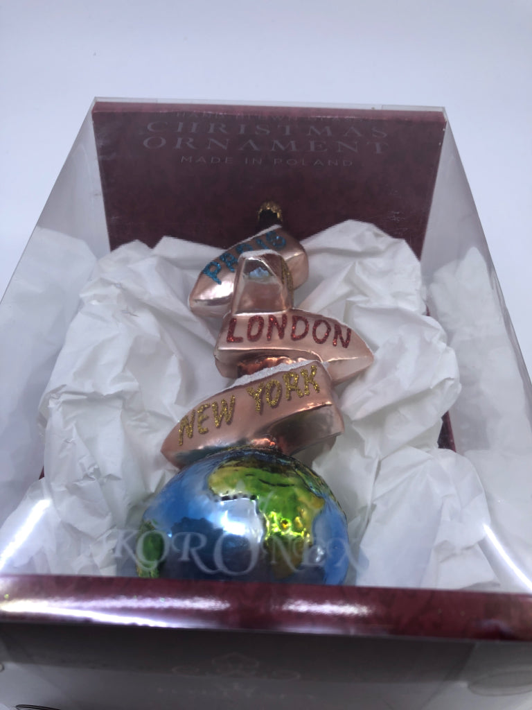 "PARIS,LONDON,NEW YORK" CHRISTMAS ORNAMENT.