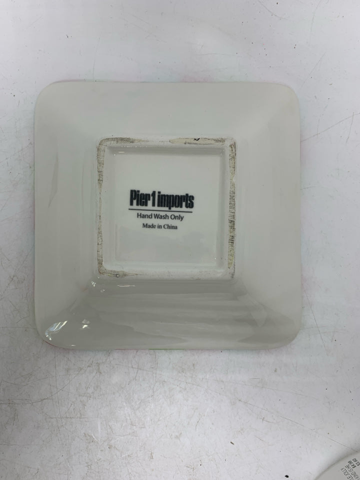 PIER 1 SMALL COLORFUL SNOWMAN SQUARE BOWL.