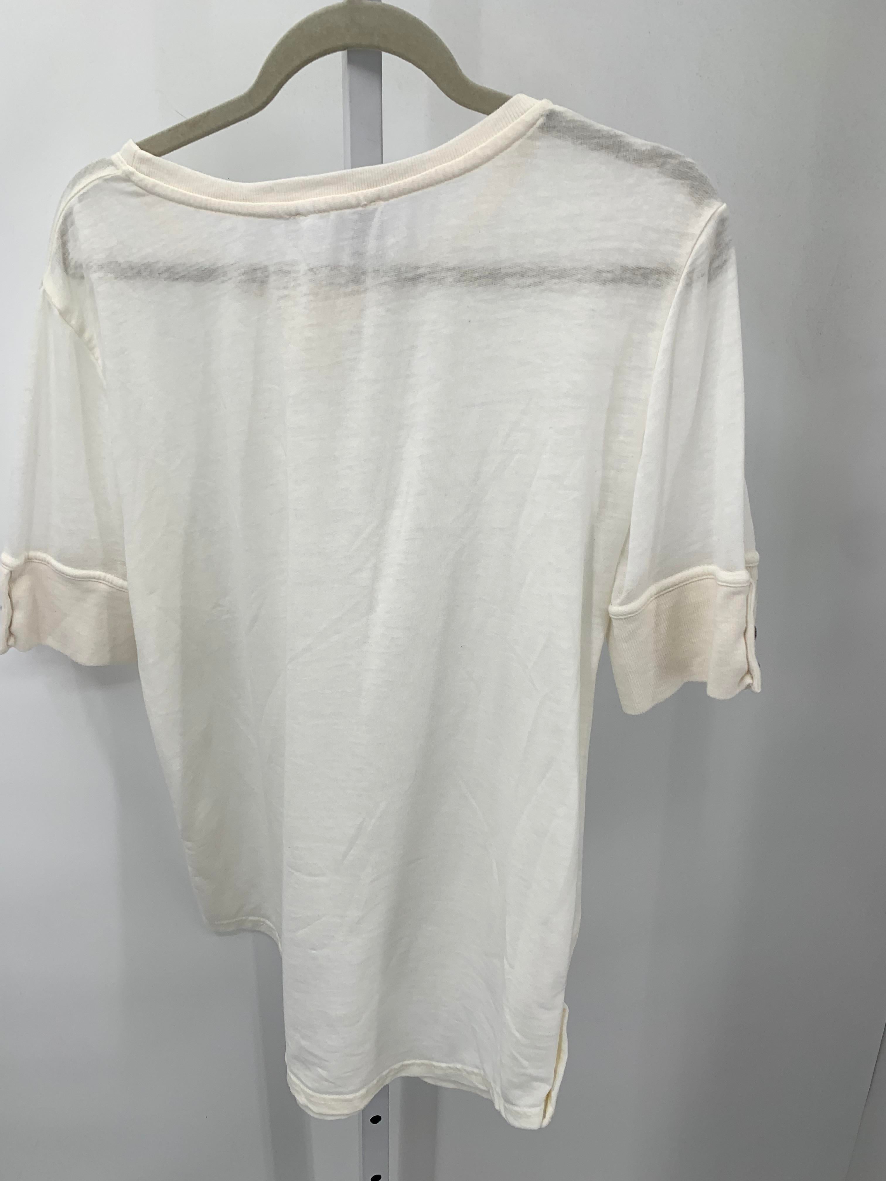 Size Medium Misses Short Sleeve Shirt