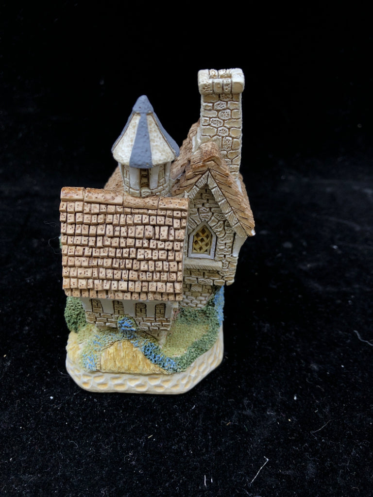 DAVID WINTER COTTAGE SIR PERCEVALS W LITTLE SIGN.