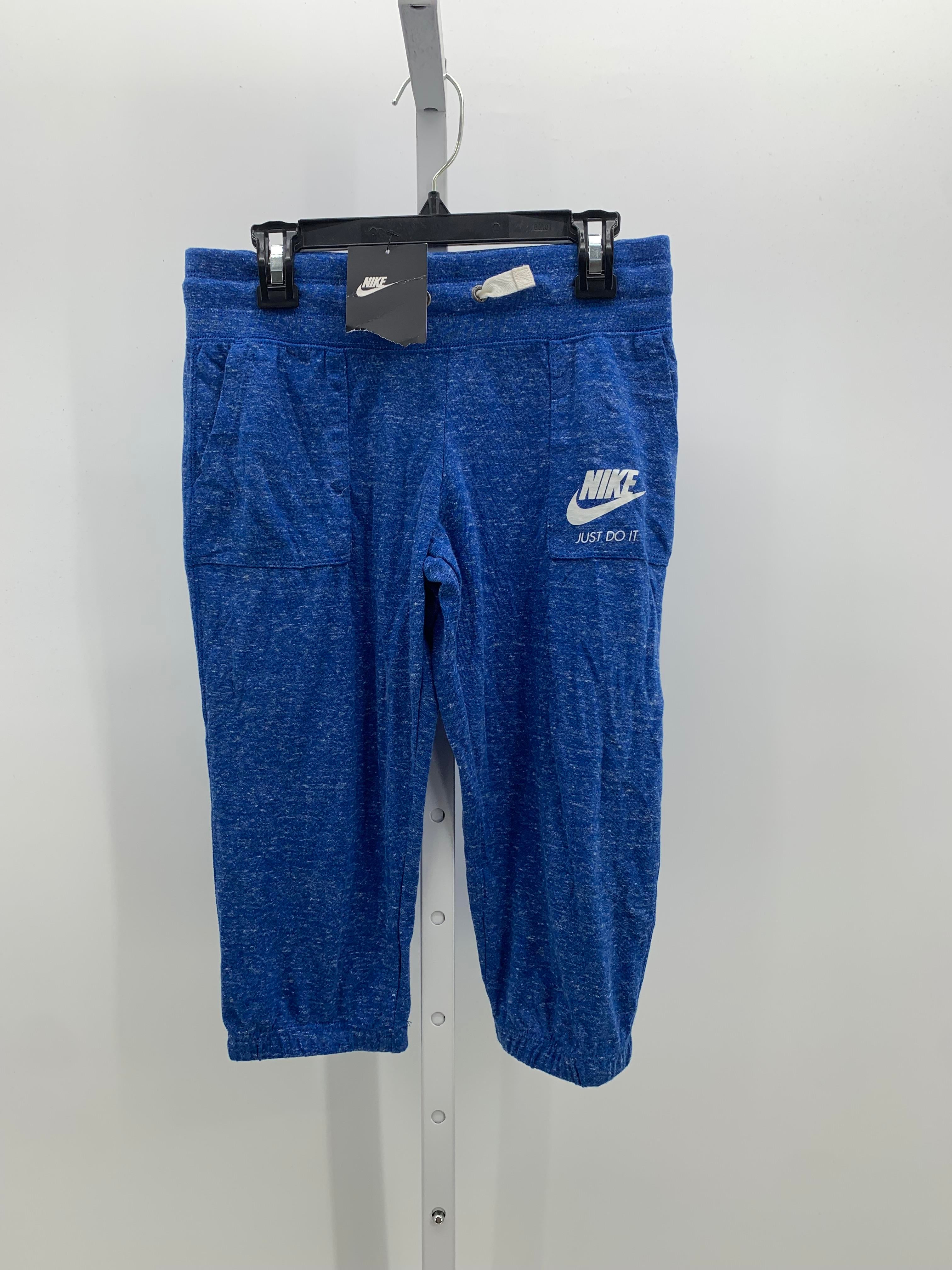 Nike Size 10-12 Girls Capri