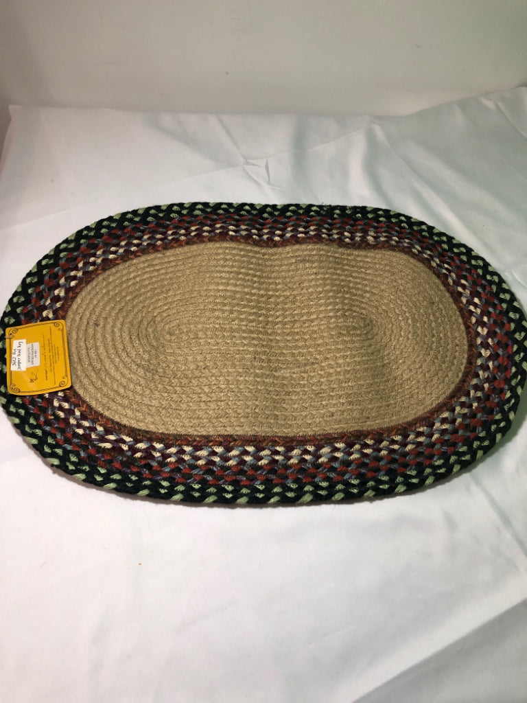 OVAL BRAIDED HUNT SCENE JOCKEY+ DOGS RUG.