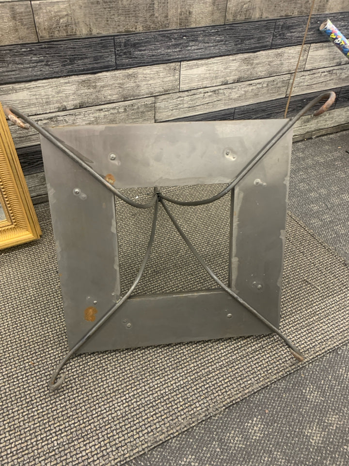 HEAVY WROUGHT IRON SQUARE 8 SLOT TAPERED CANDLE CHANDLER.