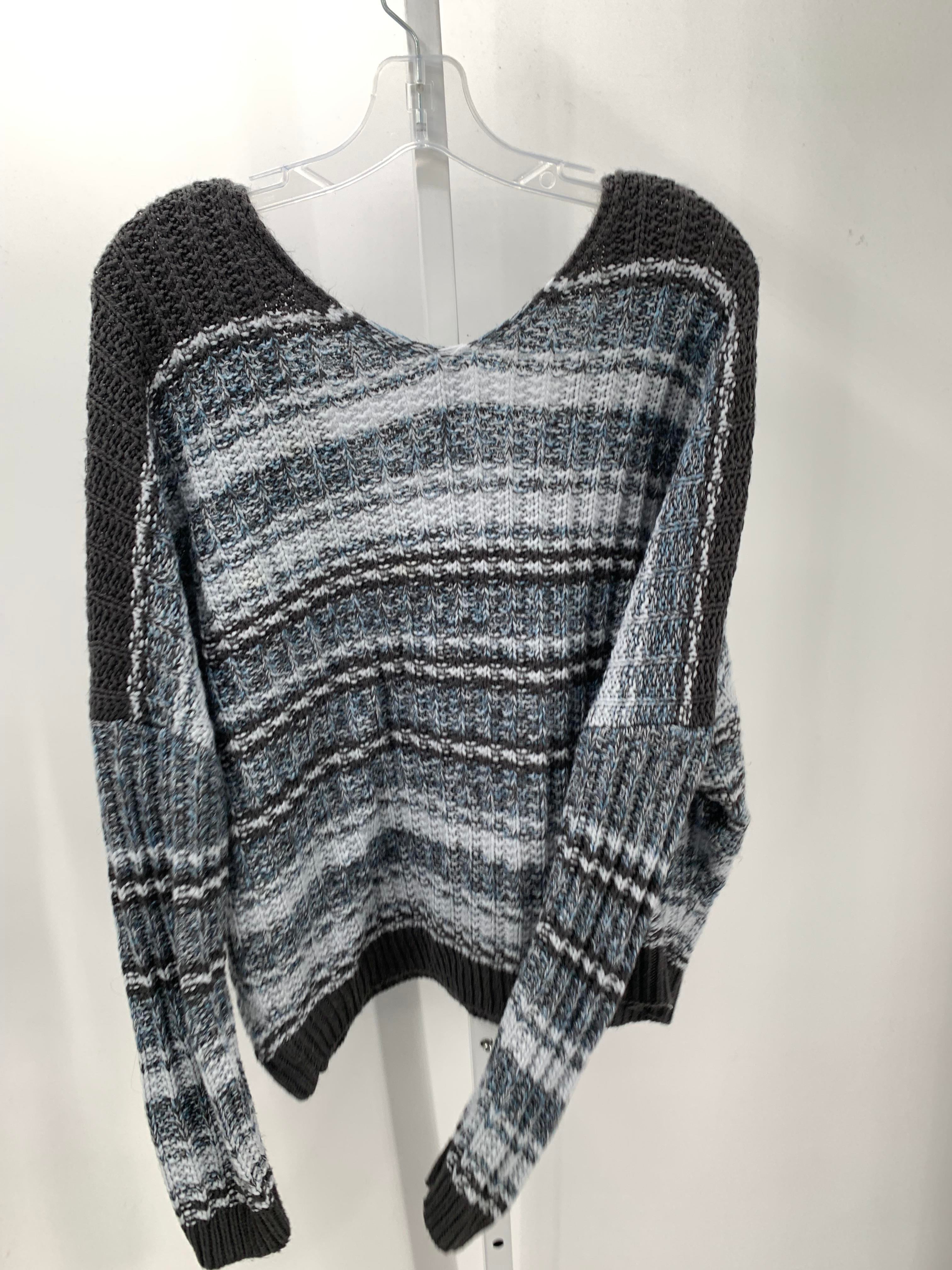 rue21 Size Medium Juniors Long Sleeve Sweater