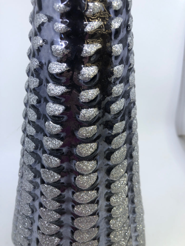 PURPLE GLASS TREE W/GLITTER.