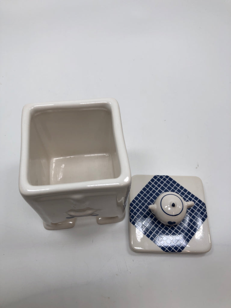 WHITE CERAMIC TEA BAG DISPENSER W/TEAPOT LID.