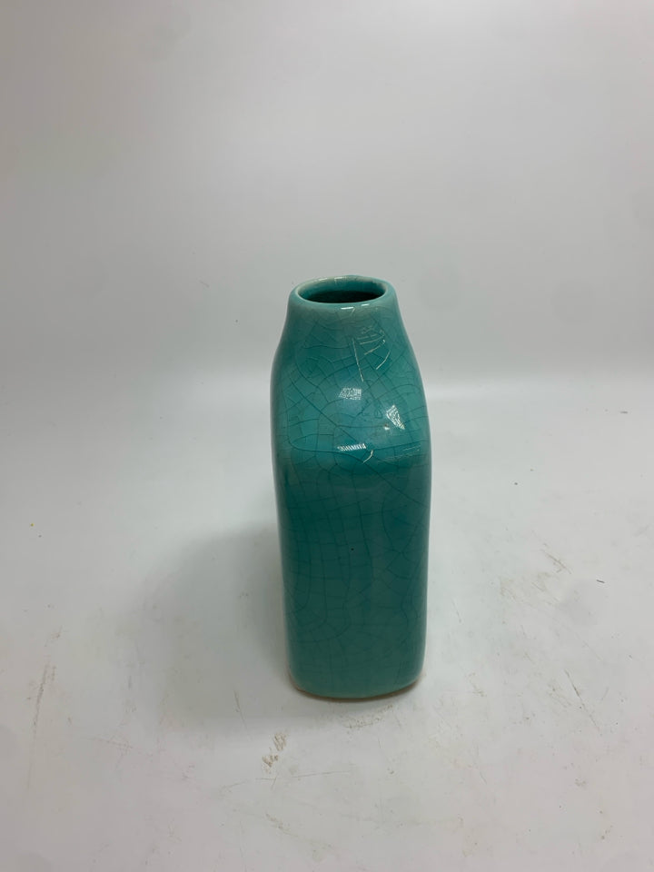 "VINTAGE 1" BLUE CRACKLE VASE.