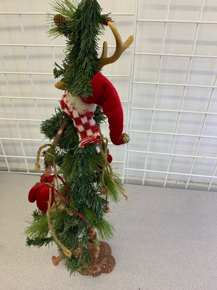 REINDEER ABSTRACT TREE DECOR.