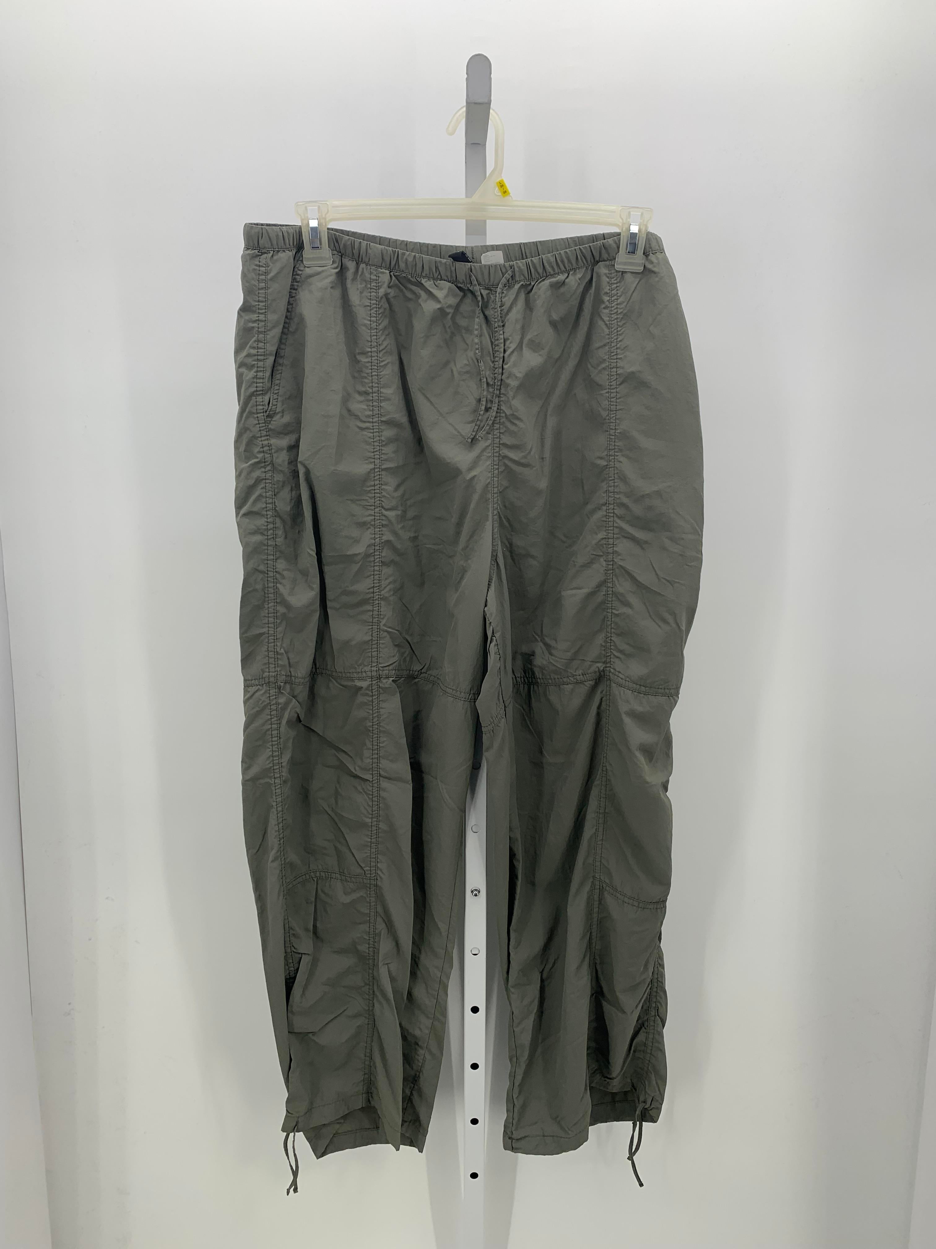 Divided Size Extra Large Juniors Pants