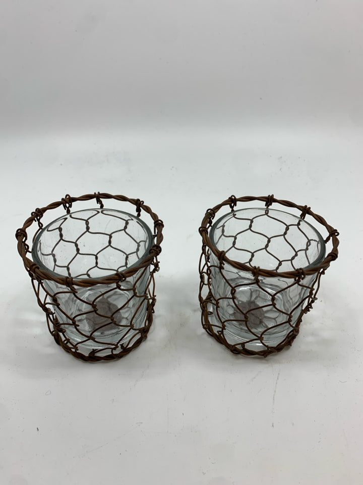 2PC CHICKEN WIRE VOTIVE HOLDERS.