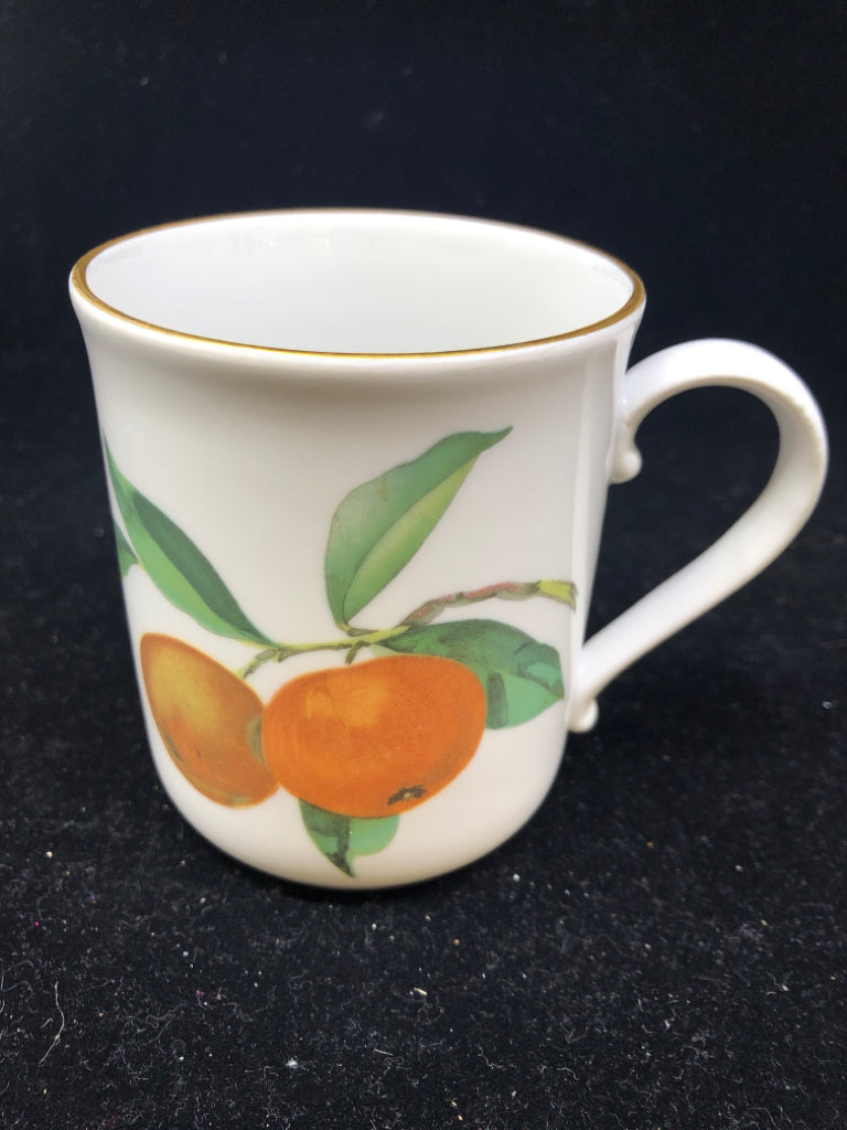 4 ORANGE AND GRAPES EVESHAM MUGS.