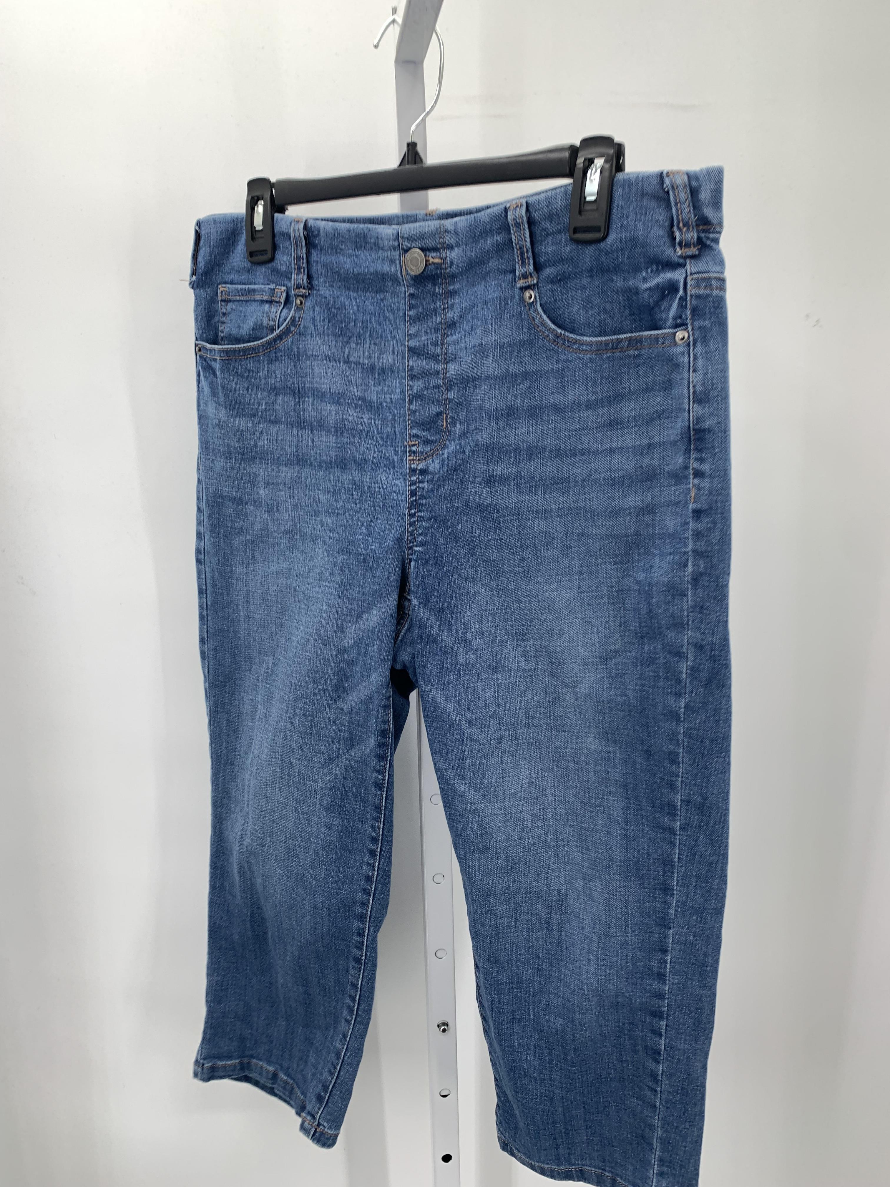 Time and Tru Size Medium Misses Capri Pants