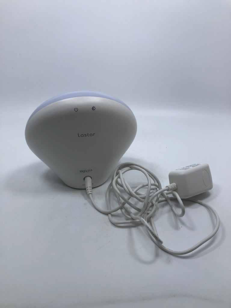 LIGHT THERAPY LAMP IN BOX.