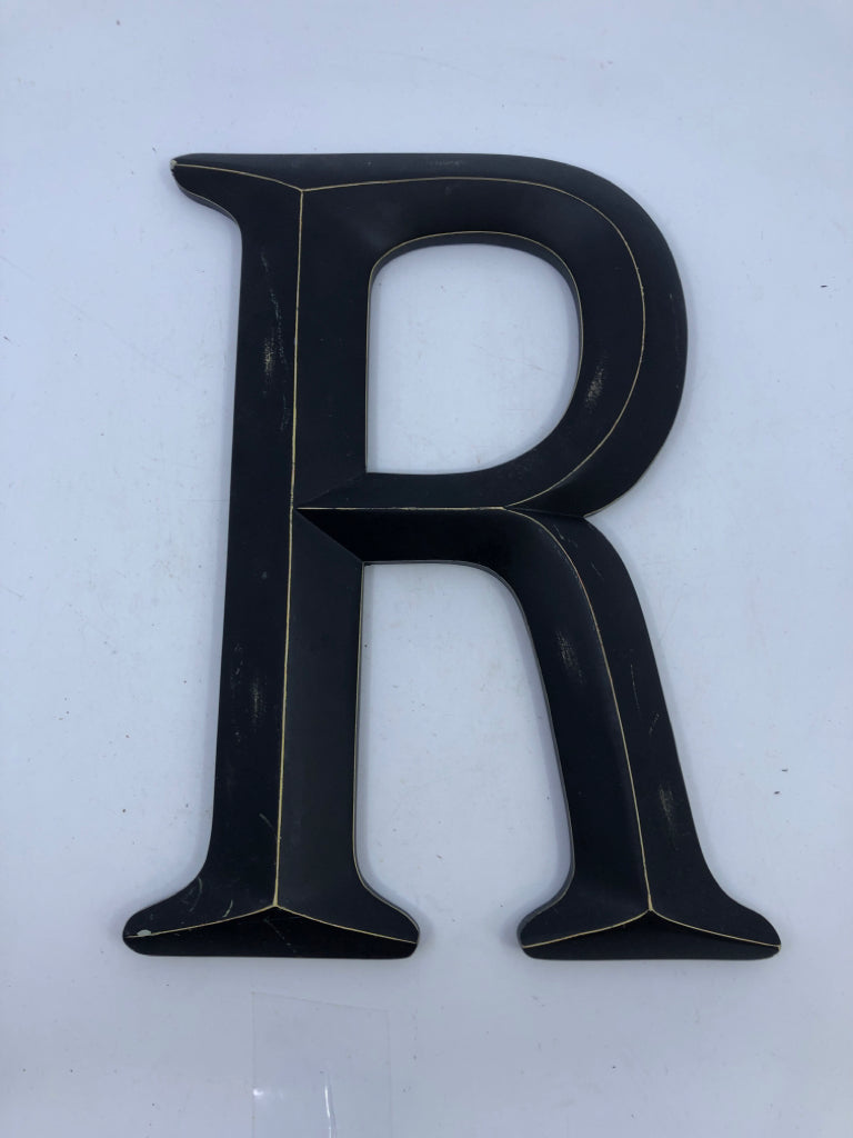 "R" MONOGRAM.