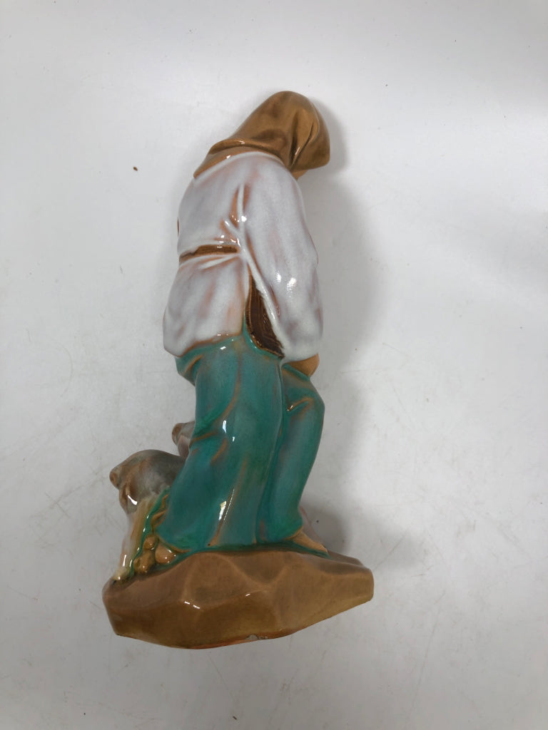 VTG PORCELAIN SHEPHERDESS FEEDING LAMB.