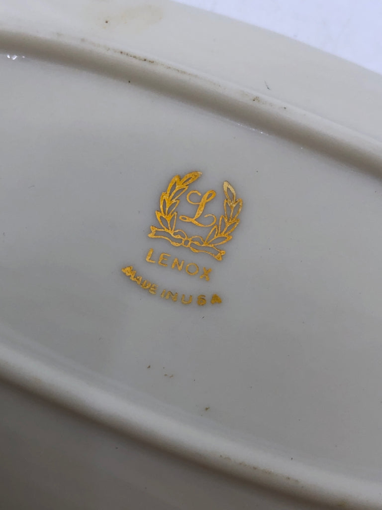 LENOX SMALL OVAL TRAY W/GOLD RIM.