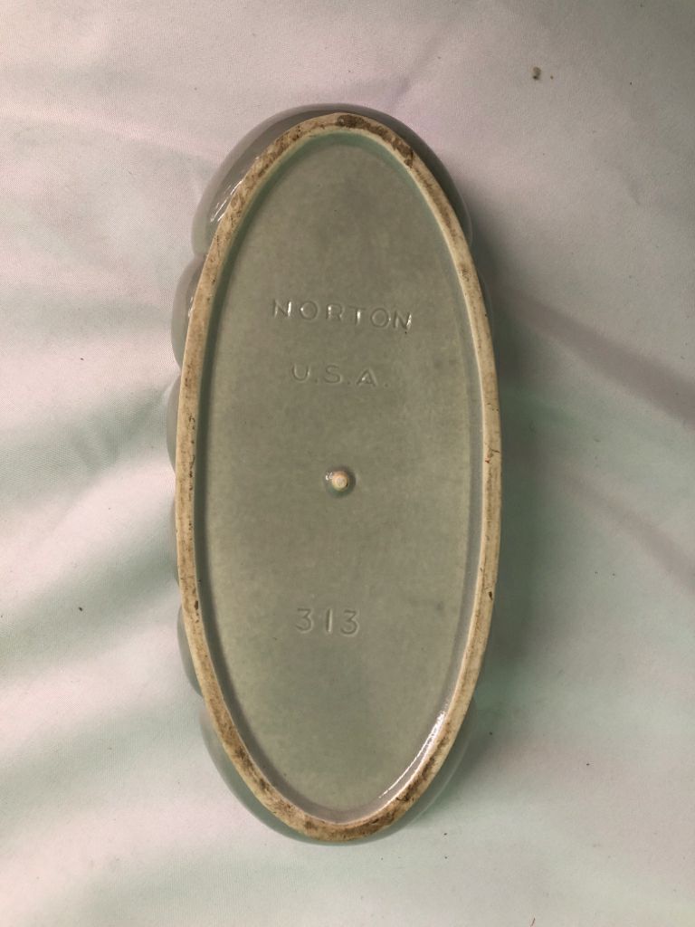 VTG GREY OVAL BUBBLE PATTERN PLANTER- NORTON 313.