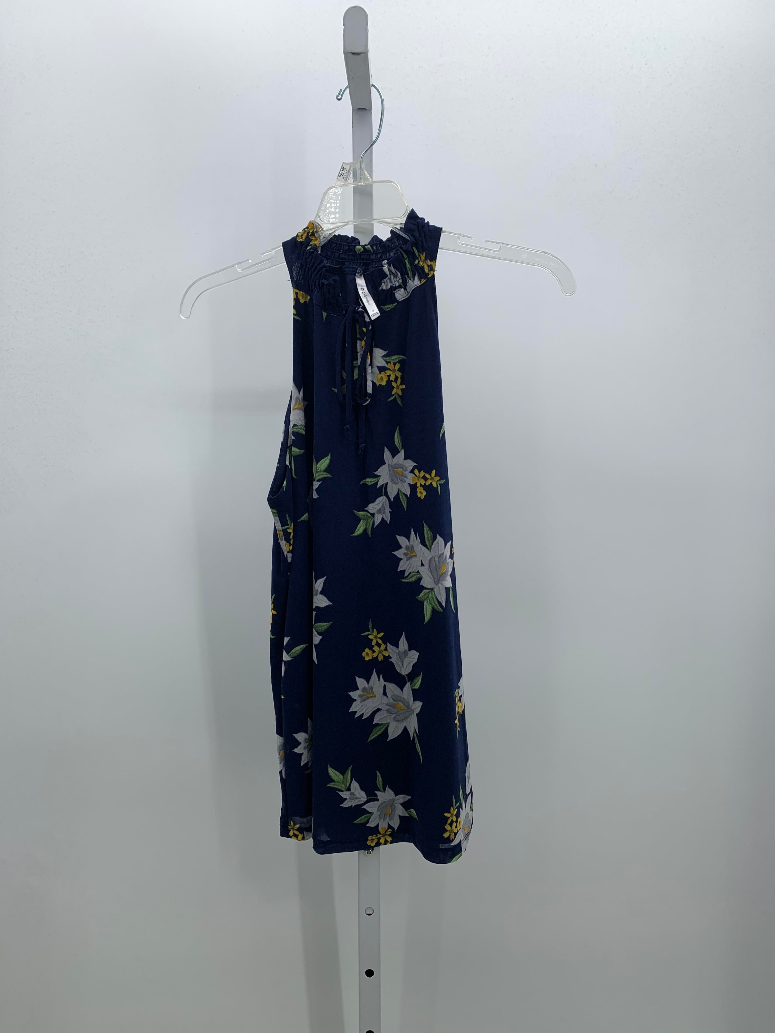 DNA Size Small Juniors Sleeveless Shirt