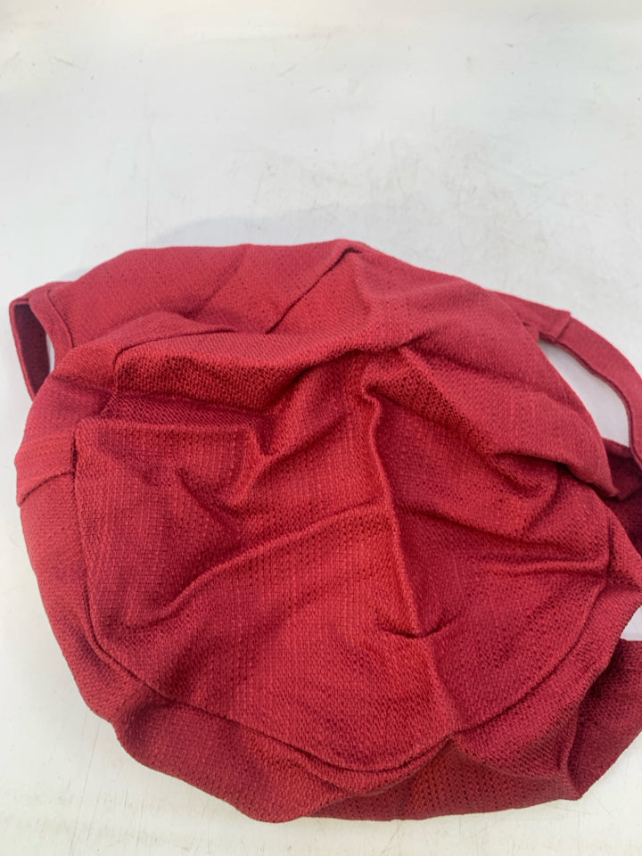 IP ROUND SERVING TRAY LINER COLOR PAPRIKA.