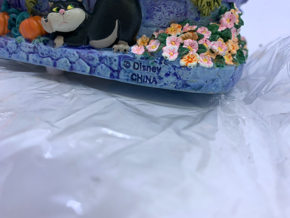 CINDERELLA'S MAGIC GOWN WATERGLOBE- IN BOX.