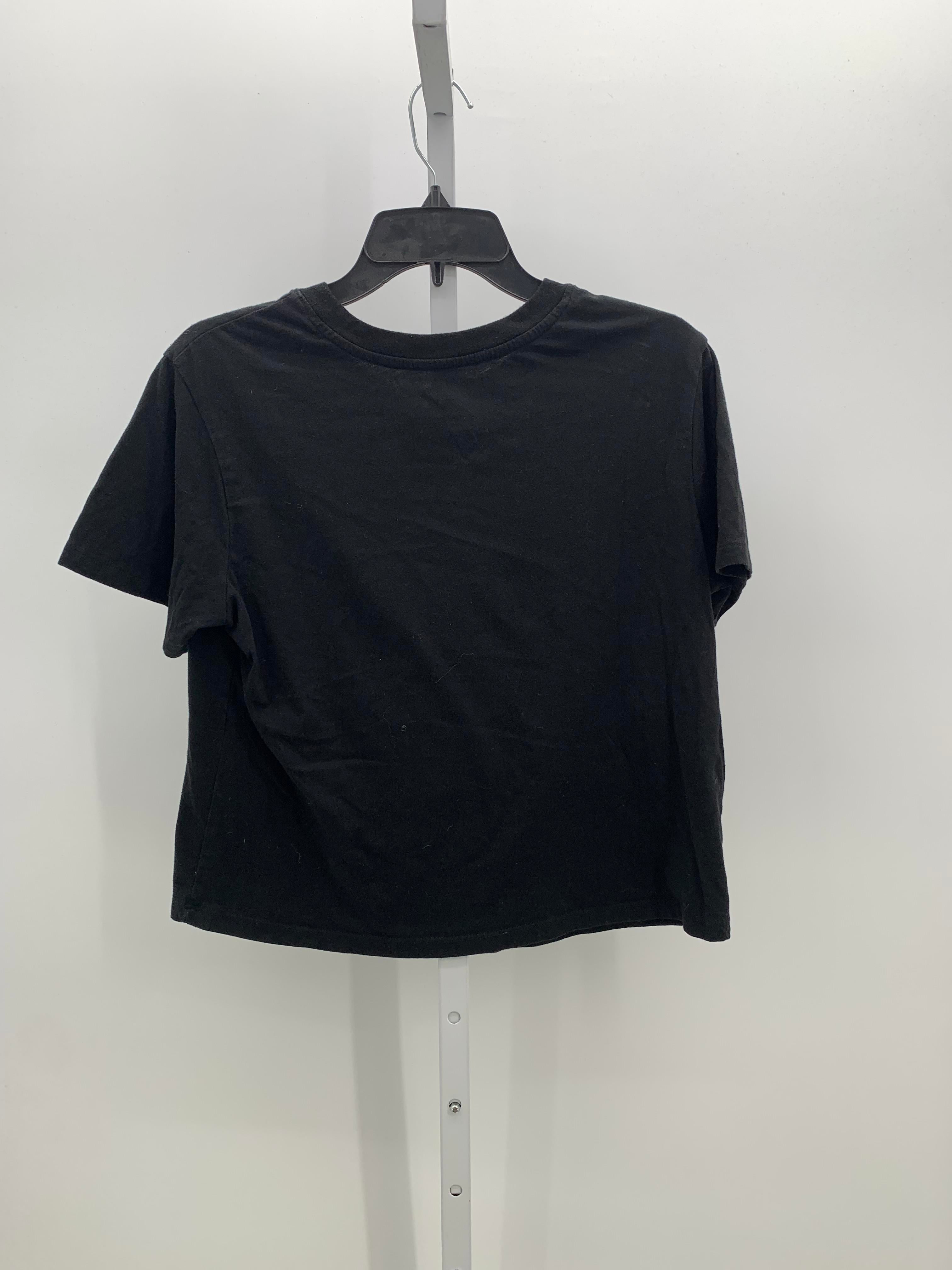 Size Large Juniors Short Sleeve Shirt