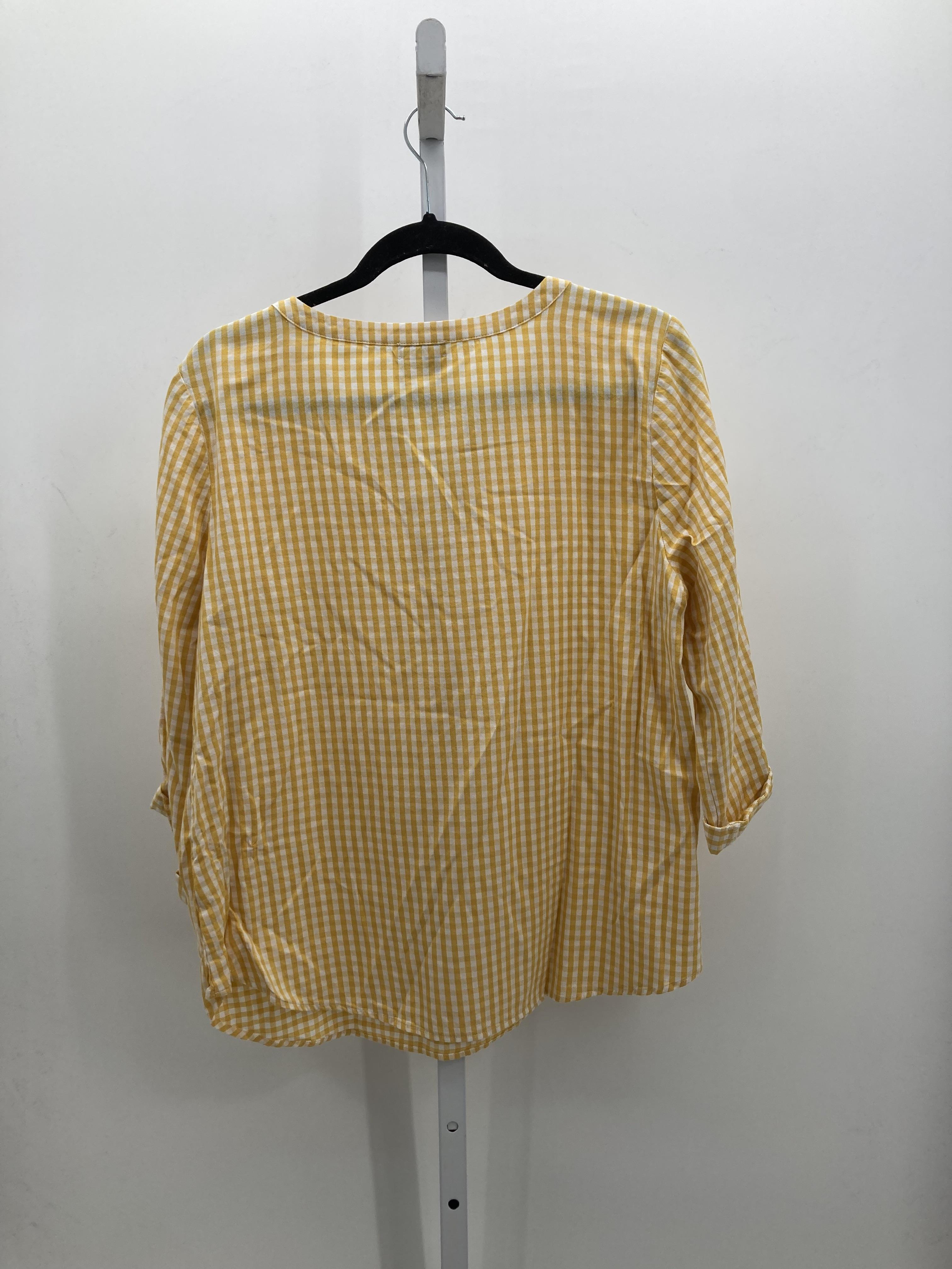 Van Heusen Size Large Misses 3/4 Sleeve Shirt