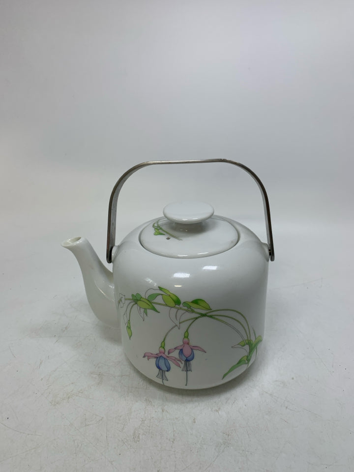 LONG STEM FLOWERS PINK & BLUE TEA POT W/ METAL HANDLE.