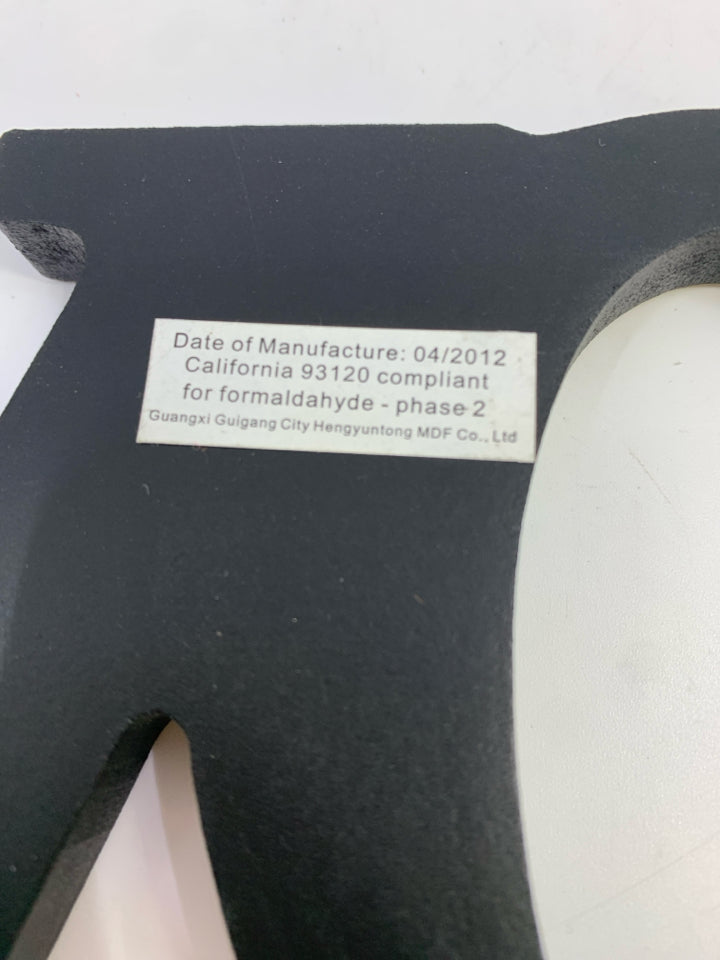 WOOD LOVE BLOCK SIGN.