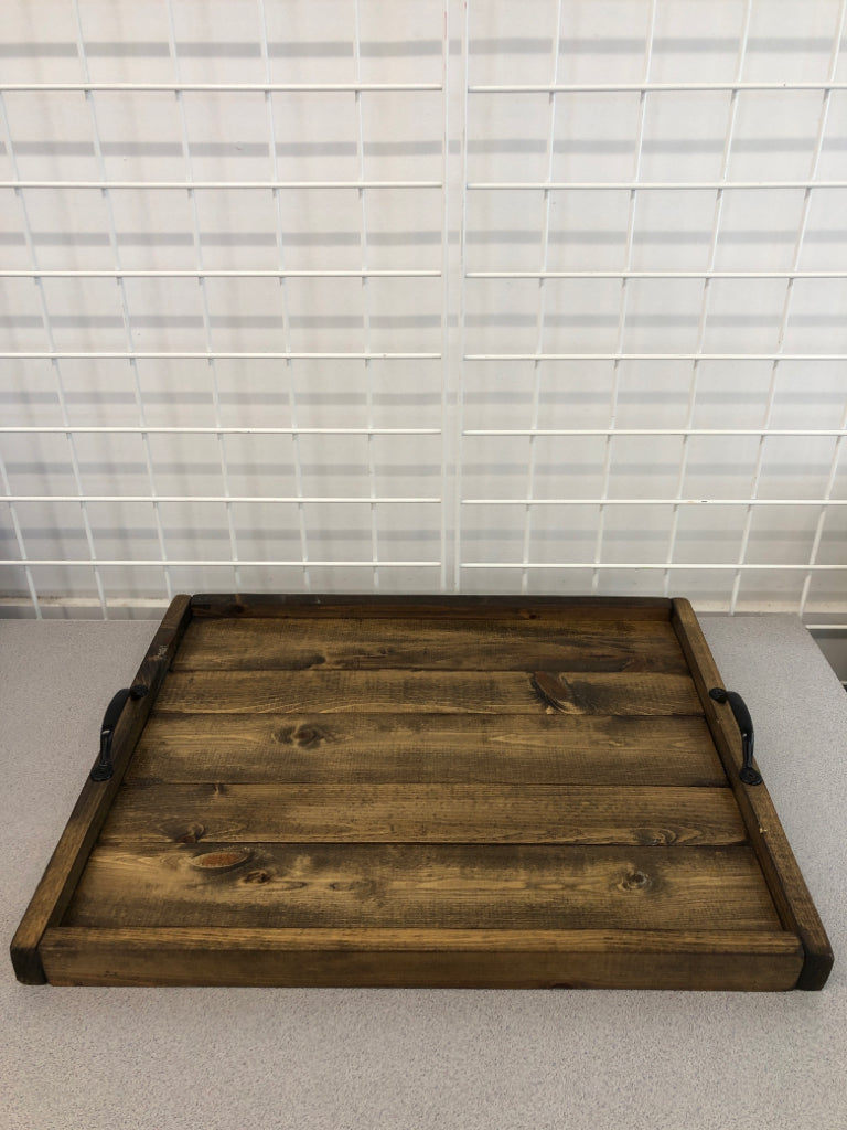 LARGE RUSTIC WOODEN TRAY W/METAL HANDLES.