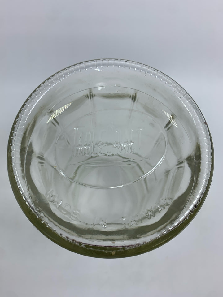CLEAR GLASS STRAW DISPENSER.