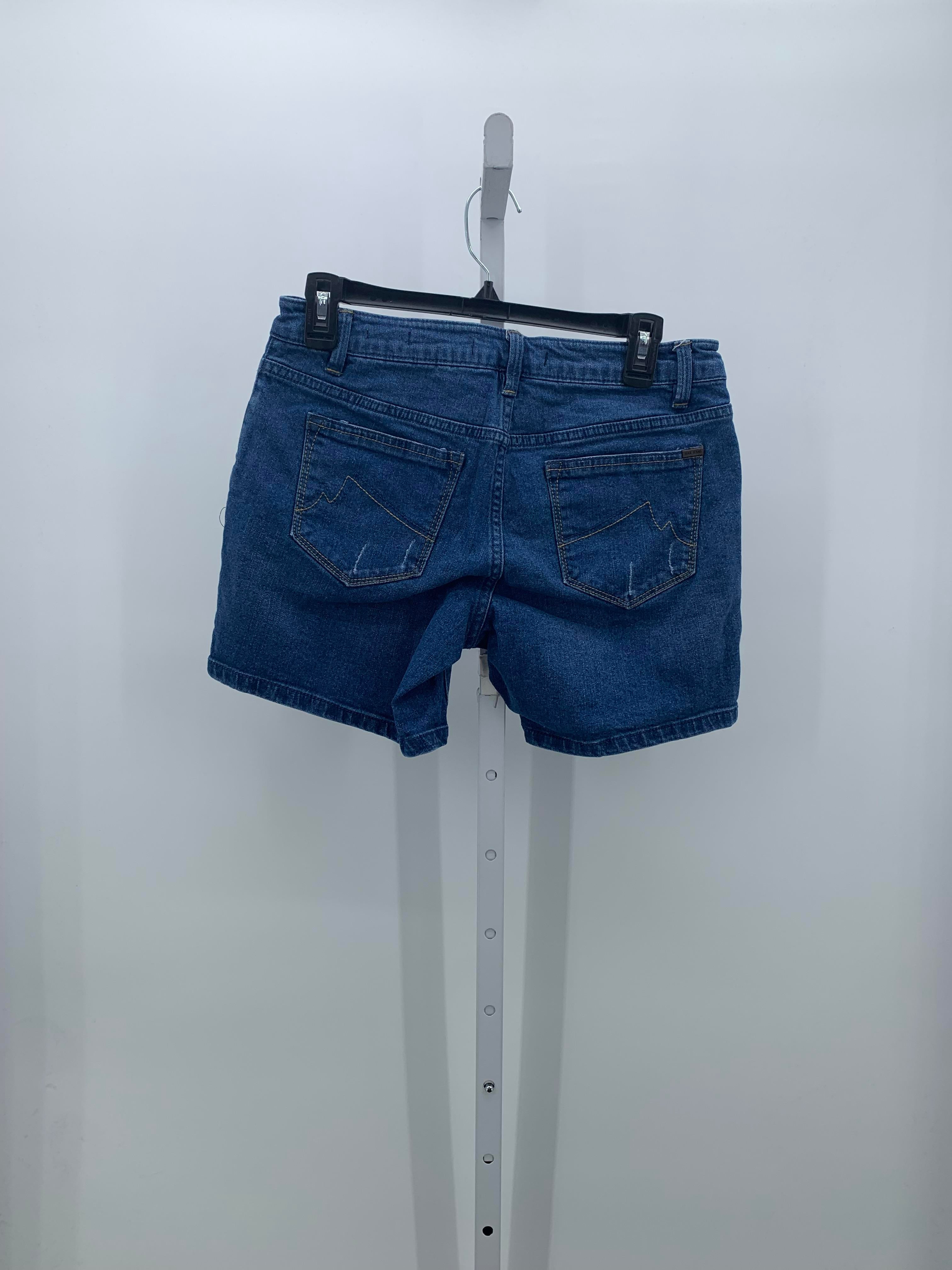 Max Jeans Size 6 Misses Shorts
