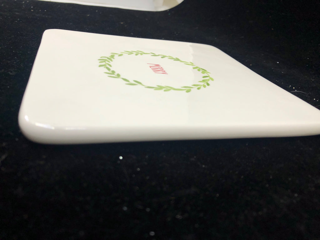 RAE DUNN MERRY CERAMIC TRIVET.