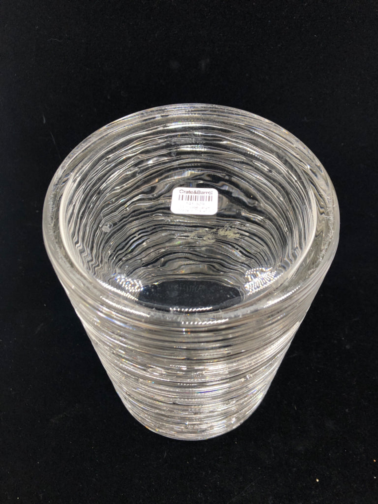 TEXTURED SWIRL CYLINDRICAL VASE.