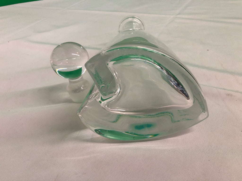 HEAVY GLASS HEART SHAPED DECANTER.