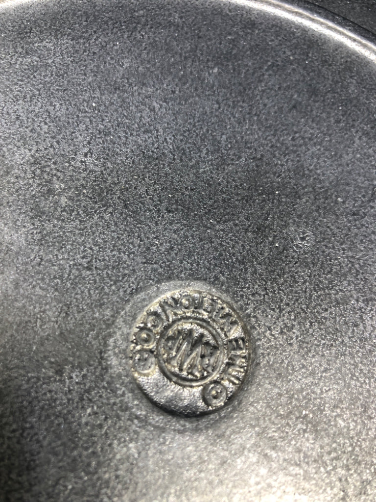 METAL SERVING PLATTER W/ FRUIT MOTIF.