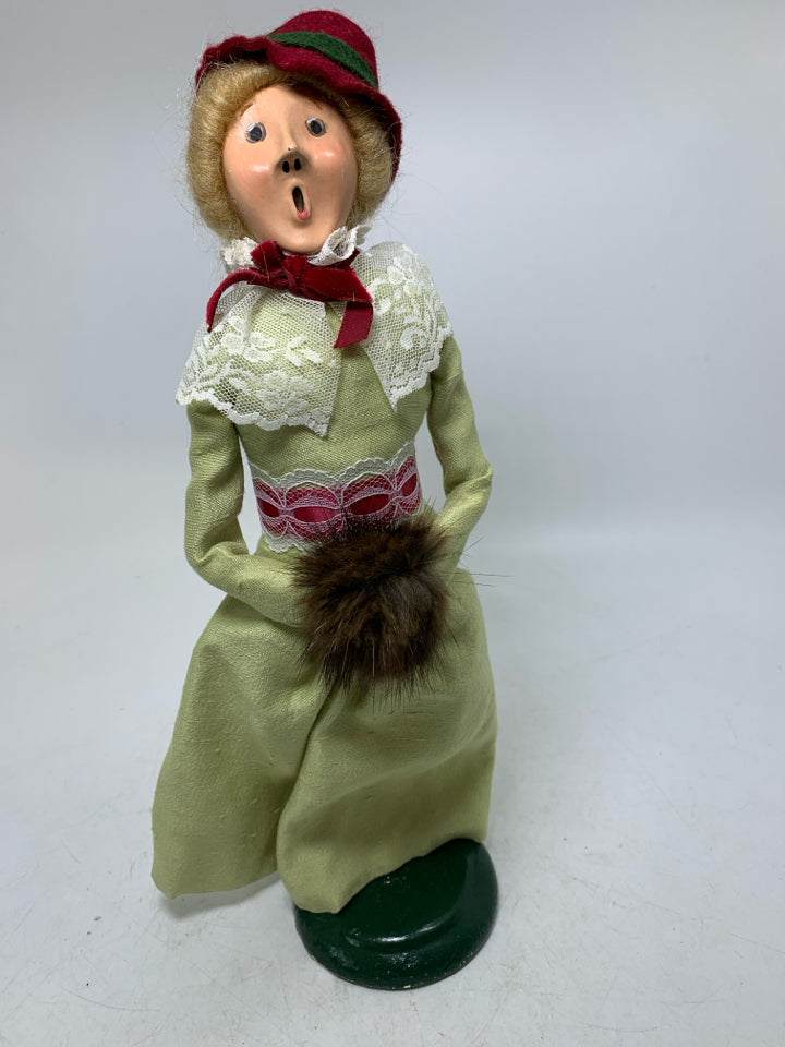 BYER'S CHOICE CAROLER LIGHT GREEN DRESS BLONDE HAIR 1985.