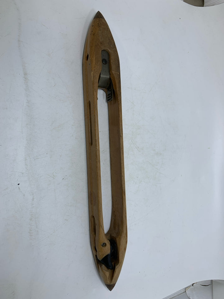 VTG WOOD METAL YARN SPOOL.