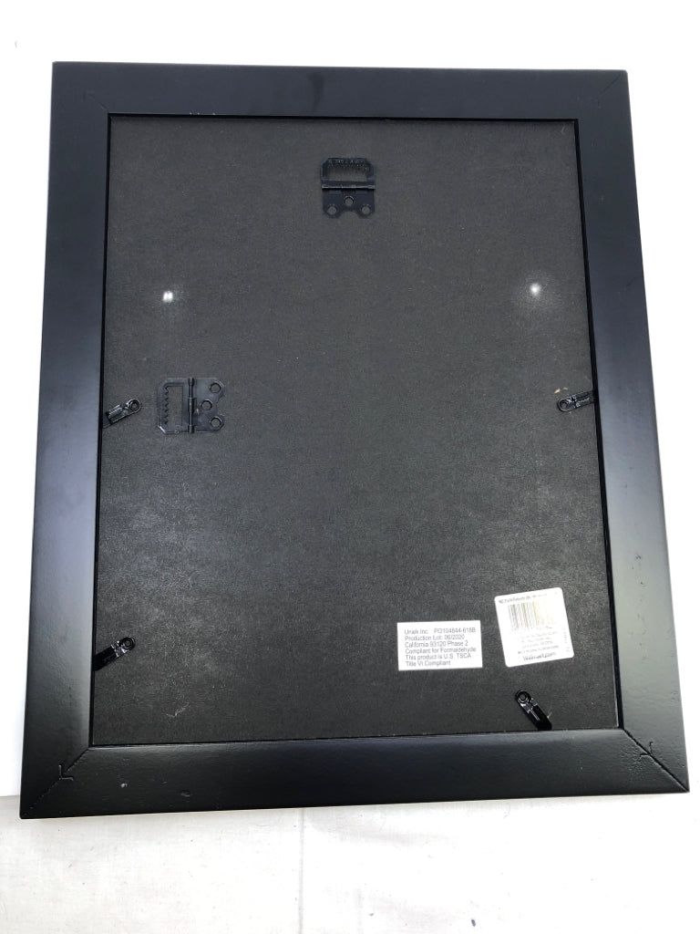 ABSTRACT WOMAN SCRIBBLE IN BLACK FRAME.