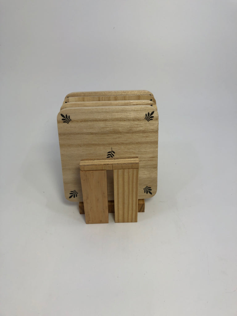 4PC WOODEN COASTER W/LEAF DESIGN & HOLDER.