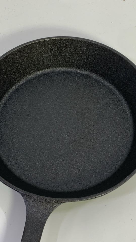 NEW CAST IRON SKILLET.