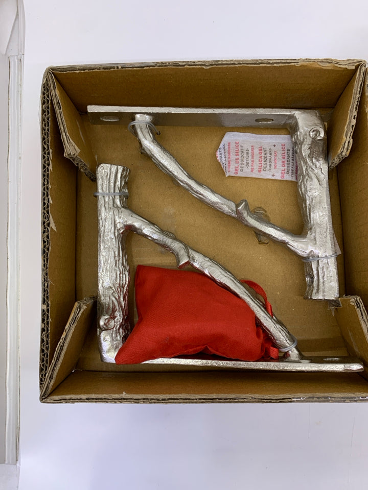 NIB SHELF BRACKETS SET OF 2