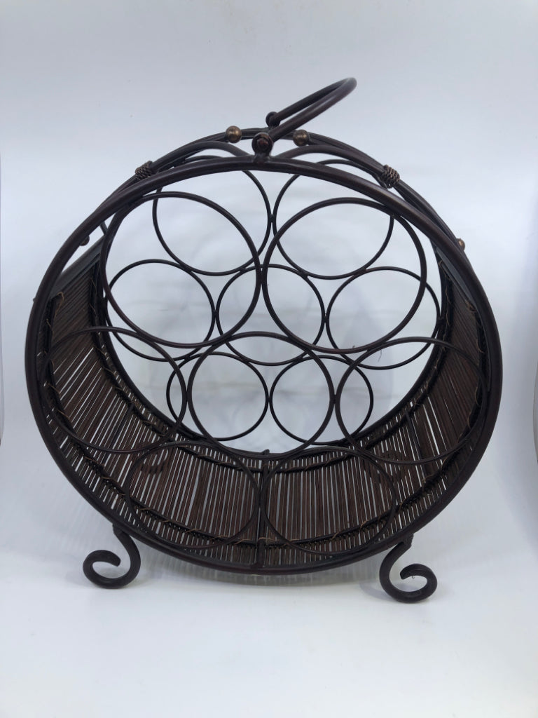 FOOTED BROWN WINE RACK CIRCULAR METAL.