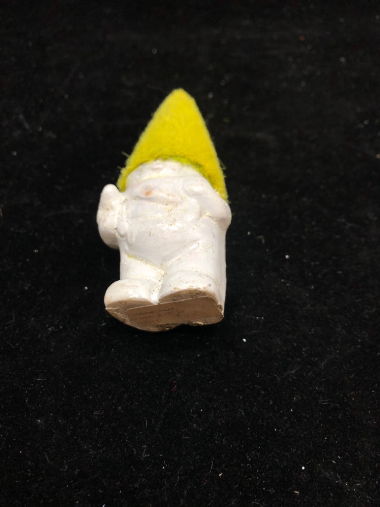 SMALL RESIN GNOME.