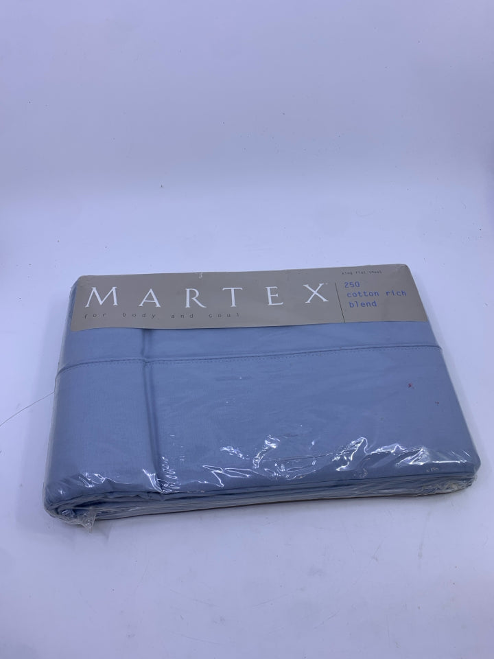 NIP LIGHT BLUE KING FLAT SHEET