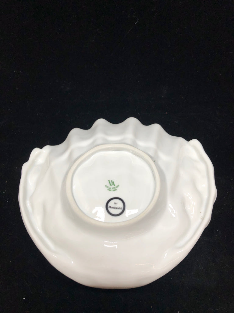 VTG VISTA ALEGRE YELLOW SEASHELL DISH.